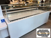 Vitrine réfrigérée 2m20 de magasin resto/traiteur – finition « full white »
