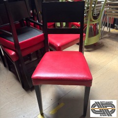 Lot 30 chaises brasserie bistrot assise similicuir rouge vif