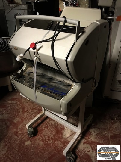 coupeuse a pain de boulangerie d'occasion marque GECOMA modèle Smart 42 / 11 version 220V