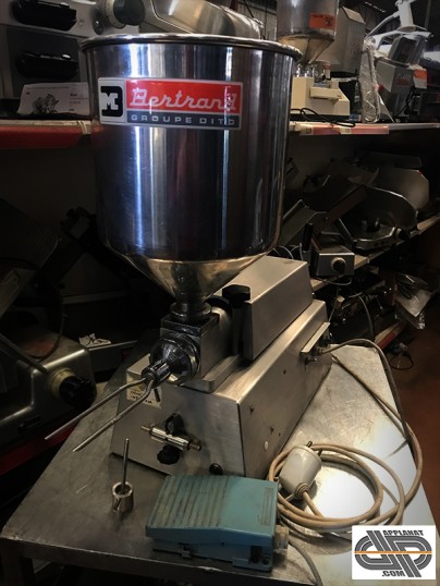 Injecteuse automatique à crème 