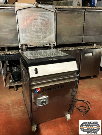 Diviseuse hydraulique inox Bongard Mercure 4 d'occasion vue de face avec capot ouvert Modèle professionnel sur roulettes pour fournil de boulangerie a