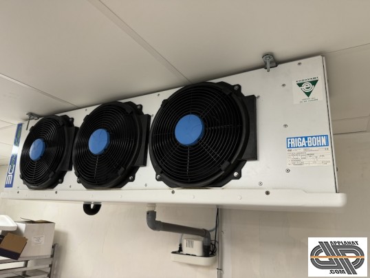 Evaporateur cubique 3800m3/h, marque: FRIGA-BOHN modèle: 3C-A3345-R+E1U