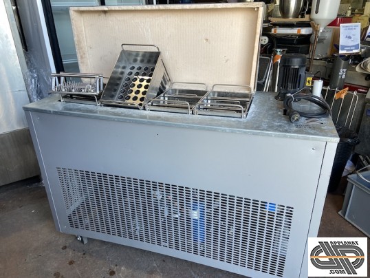 machine pour la confection de glaces en bâtonnets d'occasion