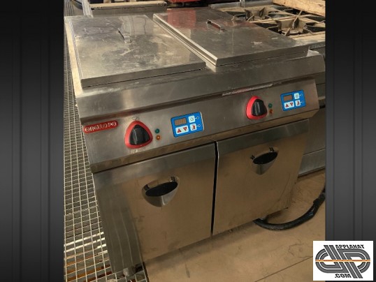 Friteuse électrique professionnelle • 2 cuves 12+12 L - ANGELO PO 1A1FR2ED occasion